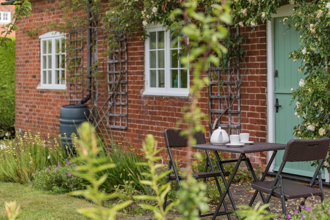 Plum Pudding Cottage By Bloom Stays Hernhill Exterior photo